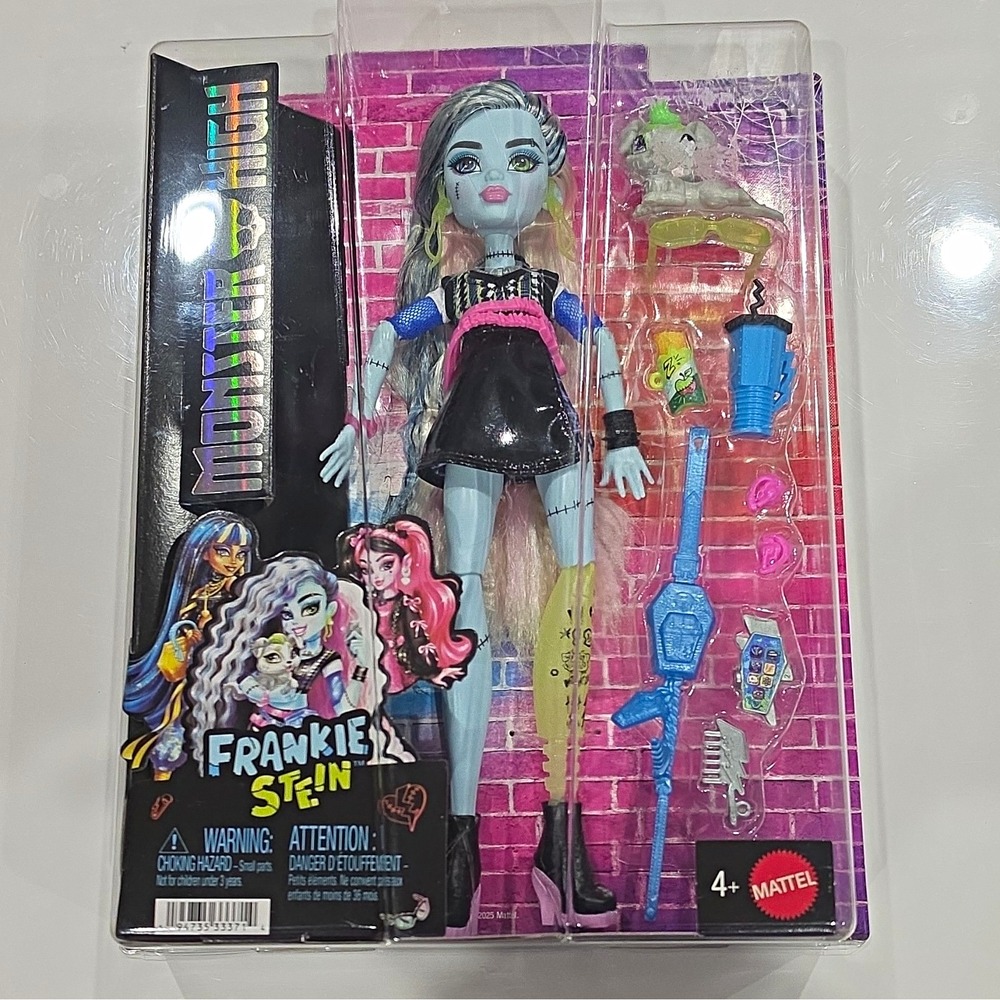 Mattel Monster High Frankie Stein 7 in Doll w/ Accessories HHY90